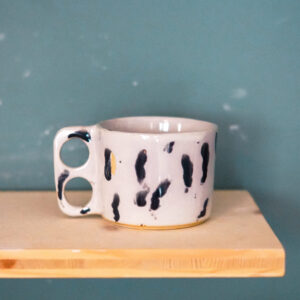 Tasse ADEKO - blanc, tâches noires