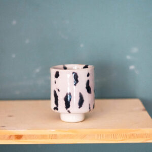 Tasse KAPPU PM - blanc, tâches noires