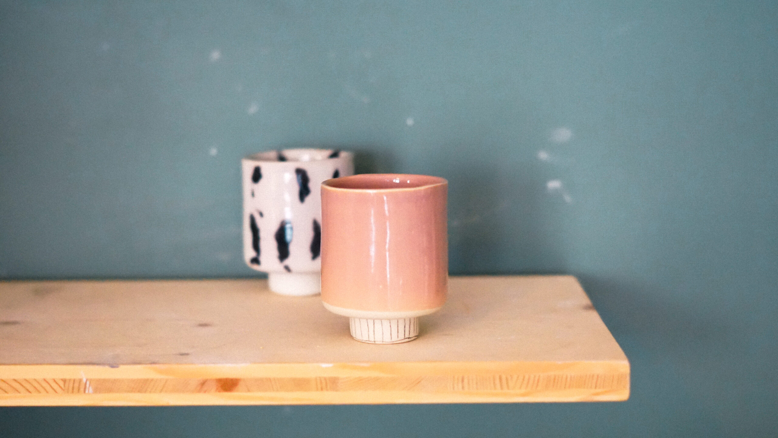 Tasse KAPPU PM - rose Coline, pied rayé noir – Image 2